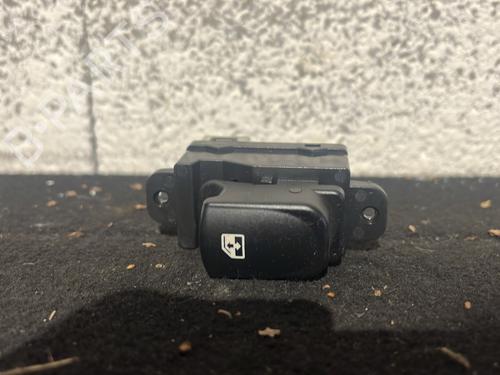 BP29918835I26 main image