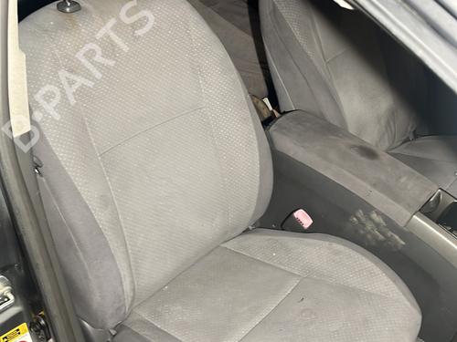 Used Right front seat TOYOTA PRIUS Liftback (_W2_) 1.5 Hybrid (NHW20_, NHW20R) (112 hp) 28479693