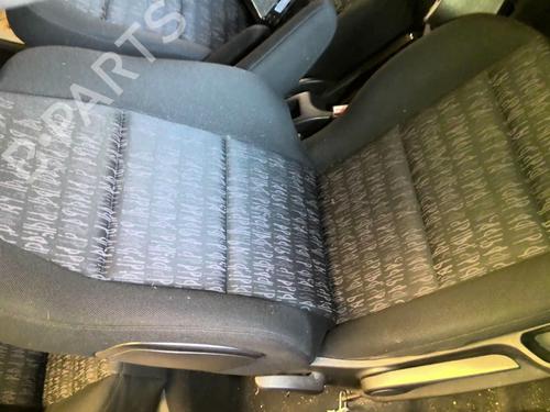 Used Right front seat PEUGEOT 307 (3A/C) 1.6 16V (109 hp) 20864449