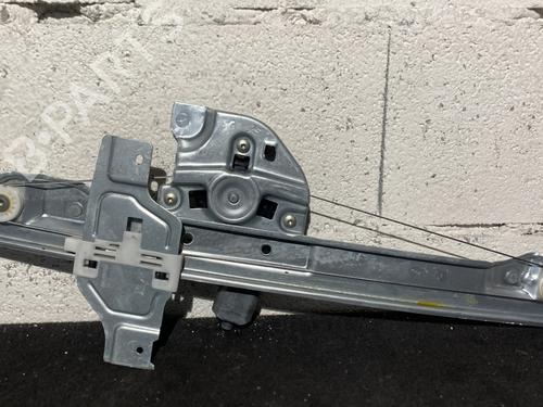 Used Front left window mechanism Front left window mechanism CITROËN C3 III (SX) 1.2 VTi 68 (68 hp) 23797068 23797068
