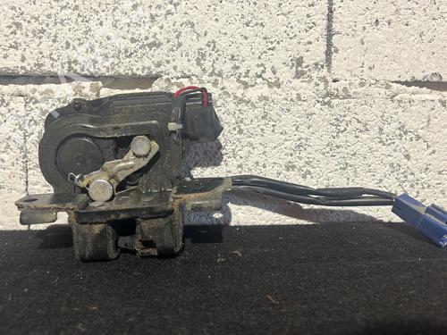 Used Tailgate lock TOYOTA PRIUS Liftback (_W2_) 1.5 Hybrid (NHW20_, NHW20R) (112 hp) 28479692