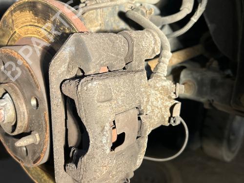 Used Right front brake caliper Right front brake caliper FORD KA (RU8) 1.2 (69 hp) 39894471 39894471