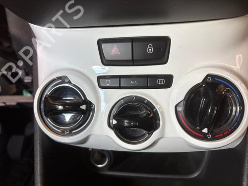 Used Climate control Climate control 38585906 38585906