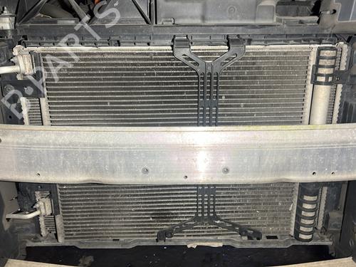 Used Water radiator Water radiator PEUGEOT 3008 II SUV (MC_, MR_, MJ_, M4_) 1.5 BlueHDi 130 (131 hp) 33301236 33301236