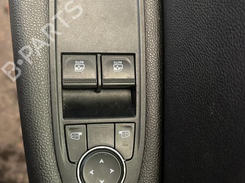 Tailgate lock RENAULT CLIO V (B7_) 1.0 TCe 100 (B7MT) | BP27221204C101 - Image 6