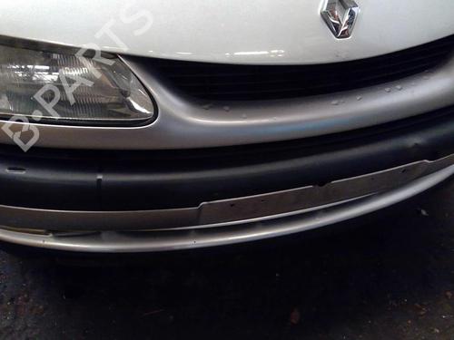 Used Right headlight RENAULT ESPACE III (JE0_) 2.2 12V TD (JE0E, JE0H, JE0P) (113 hp) 25275600