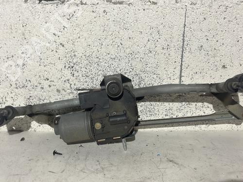 Used Front wiper motor Front wiper motor VW TOURAN (1T3) 1.6 TDI (105 hp) 32979489 32979489
