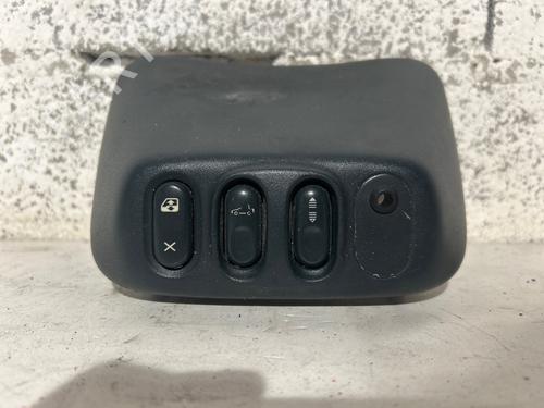 Used Switch Switch RENAULT MEGANE I Cabriolet (EA0/1_) 1.6 e (EA0F) (90 hp) 39727655 39727655