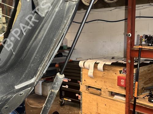 Used Tailgate lift support Tailgate lift support 26712552 26712552