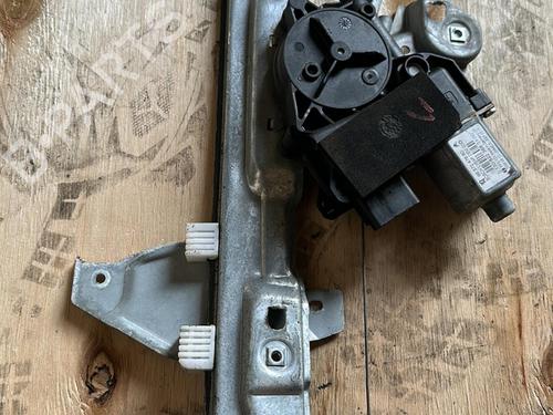 Used Front left window mechanism PEUGEOT 308 I (4A_, 4C_) 1.6 16V (150 hp) 20870578