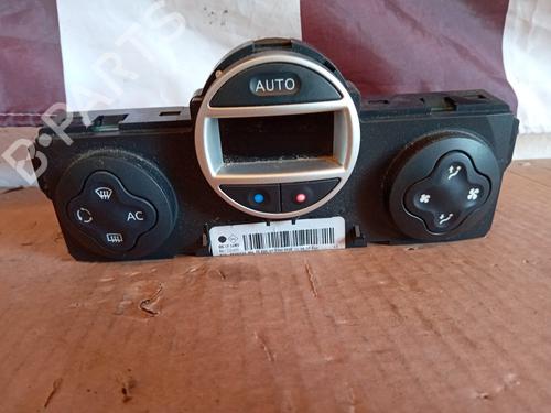 Used Climate control RENAULT CLIO III (BR0/1, CR0/1) 1.5 dCi (BR17, CR17) (86 hp) 20864772