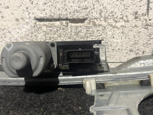 Used Front left window mechanism Front left window mechanism PEUGEOT 208 I (CA_, CC_) 1.4 HDi (68 hp) 30439502 30439502