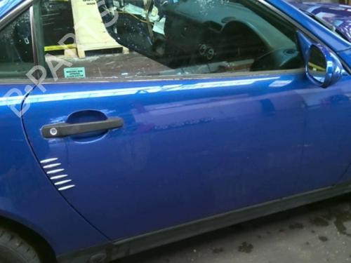 Used Right front door MERCEDES-BENZ SLK (R170) 230 Kompressor (170.447) (193 hp) 20864261