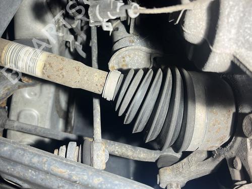 Used Left front driveshaft Left front driveshaft FIAT GRANDE PUNTO (199_) 1.9 D Multijet (120 hp) 33301161 33301161