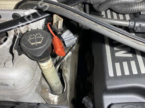 Used Windscreen washer tank BMW 3 (E90) 320 i (150 hp) 20864700