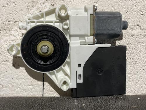 Used Right front window motor Right front window motor 21865248 21865248