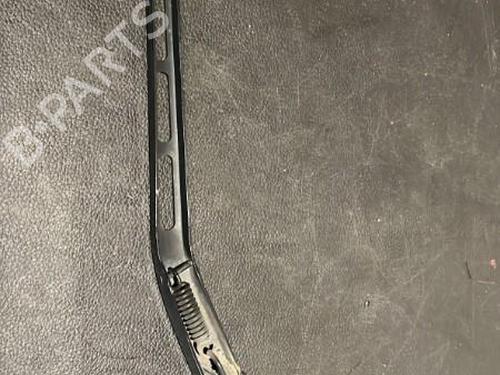 Used Front windshield wiper arm MERCEDES-BENZ CLC-CLASS (CL203) CLC 220 CDI (203.708) (150 hp) 20862443