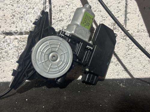 Front left window mechanism RENAULT KOLEOS I (HY_) 2.0 dCi 4x4 (HY0K) | BP28354606C22 