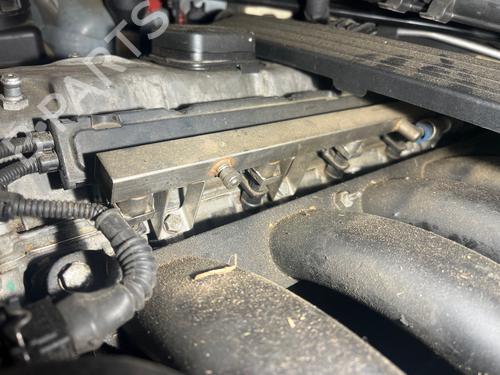 Inyector Inyector BMW 3 (E90) 325 i (218 hp) 36241075 36241075