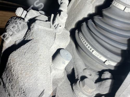 right-front-brake-caliper-vw-eos-1f7-1f8-2006-2007-2008-2009-2010-2011-2012-2013-2014-2015-24368770 main image