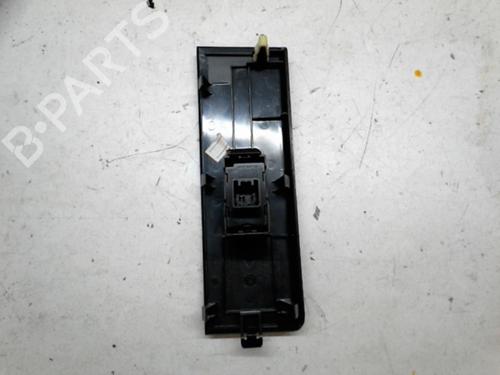 Used Right front window switch TOYOTA COROLLA Verso (ZER_, ZZE12_, R1_) 2.2 D-4D (AUR10_, AUR10R) (136 hp) 21859346