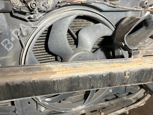 Used Radiator fan Radiator fan 38585890 38585890