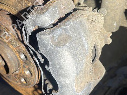 Used Right front brake caliper Right front brake caliper RENAULT MEGANE III Hatchback (BZ0/1_, B3_) 1.6 dCi (BZ00, BZ12, BZ13) (130 hp) 33021050 33021050