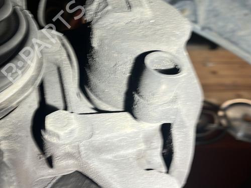 right-front-brake-caliper-vw-passat-b55-variant-3b6-2000-2001-2002-2003-2004-2005-25588922 main image