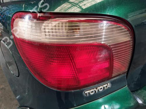 Używane Lampa tylna lewa TOYOTA YARIS (_P1_) 1.0 (SCP10_, SCP10R) (68 hp) 20864036