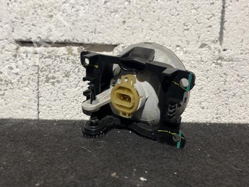 left-front-fog-light-citroen-c3-iii-sx-2016-23330294 main image