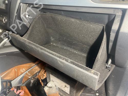 Used Glove box Glove box TOYOTA AVENSIS Saloon (_T27_) 1.8 VVT-i (ZRT271_, ZRT271R) (147 hp) 35989247 35989247