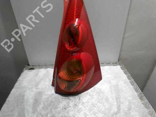 Feu arrière droit PEUGEOT 107 (PM_, PN_) 1.0 (68 hp) 20861367