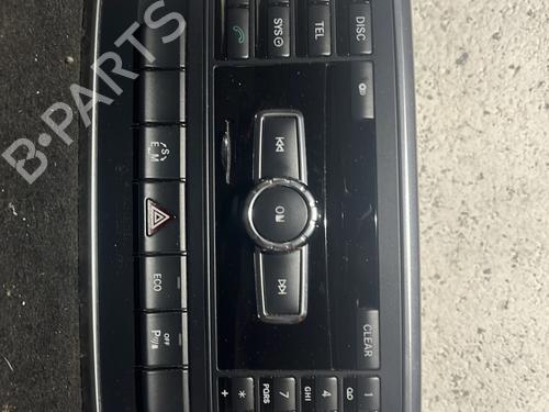 Used Radio MERCEDES-BENZ A-CLASS (W176) A 180 (176.042) (122 hp) 27612523