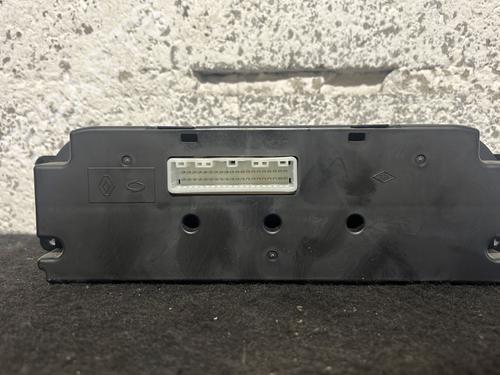 Used Climate control Climate control RENAULT KOLEOS I (HY_) 2.0 dCi 4x4 (HY0K) (150 hp) 28354603 28354603