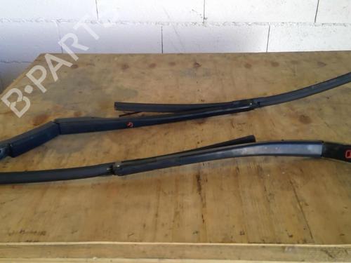 Used Front windshield wiper arm Front windshield wiper arm HONDA CIVIC VIII Hatchback (FN, FK) 2.2 CTDi (FK3) (140 hp) 21860932 21860932