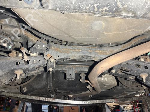 Bagaksel Bagaksel TOYOTA AVENSIS Saloon (_T27_) 1.8 VVT-i (ZRT271_, ZRT271R) (147 hp) 35989273 35989273