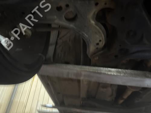 Used Right front suspension arm Right front suspension arm VW GOLF IV Variant (1J5) 1.6 (101 hp) 39937611 39937611