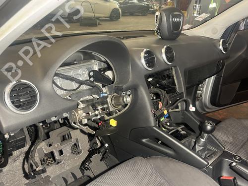 Used Dashboard Dashboard AUDI A3 Sportback (8PA) 1.6 (102 hp) 28216702 28216702