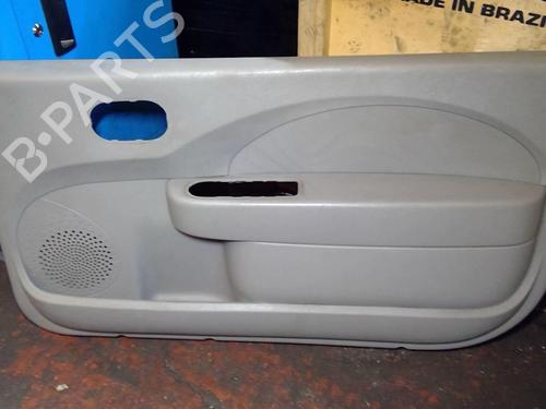 Forreste højre beklædning RENAULT TWINGO II (CN0_) 1.2 16V (CN04, CN0B) (75 hp) 25275640