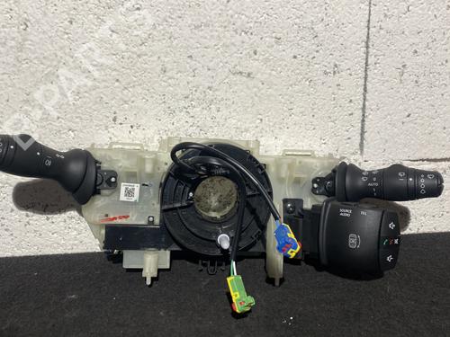 steering-column-stalk-renault-megane-iii-hatchback-bz01_-b3_-2008-23796840 main image