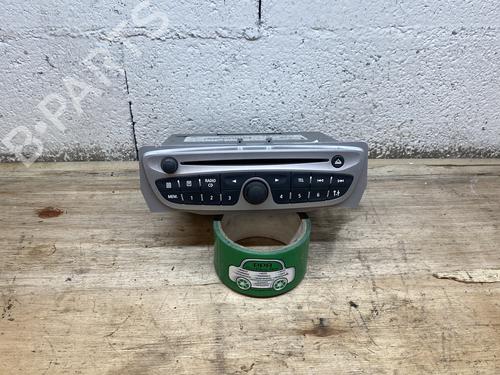 Used Radio RENAULT MEGANE III Grandtour (KZ0/1) 1.5 dCi (KZ09, KZ0D, KZ1G, KZ29, KZ14, KZ1W, KZ10, KZ1F,... (110 hp) 21863690