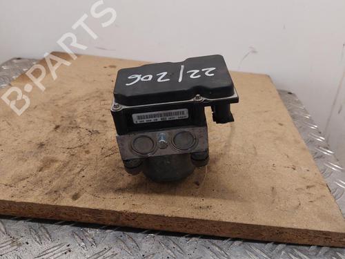 Used ABS pump RENAULT CLIO II (BB_, CB_) 1.5 dCi (B/CB08) (82 hp) 21861094