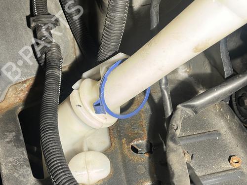 Windscreen washer tank PEUGEOT 206+ (2L_, 2M_) 1.4 i | BP30105145C113