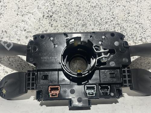 Steering column stalk CITROËN C3 Picasso (SH_) 1.2 THP 110 (SHHNZ6) | BP32068897I23 - Image 5