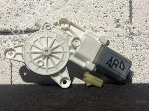 right-rear-window-motor-lancia-voyager-mpv-404_-2011-2012-2013-2014-24980764 main image