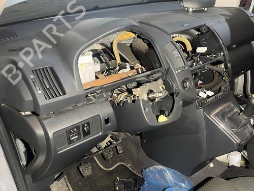 Dashboard TOYOTA COROLLA Verso (ZER_, ZZE12_, R1_) 2.2 D-4D (AUR10_, AUR10R) | BP29706671C46 