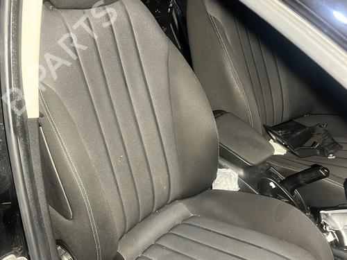 Stol høyre foran LANCIA DELTA III (844_) 1.4 (844.AXA1A) (120 hp) 31331314