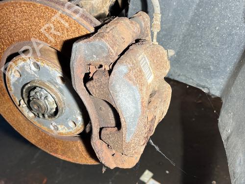 Used Right front brake caliper Right front brake caliper 37024243 37024243
