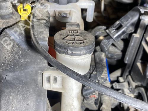 windscreen-washer-tank-opel-corsa-e-x15-2014-24111755 main image