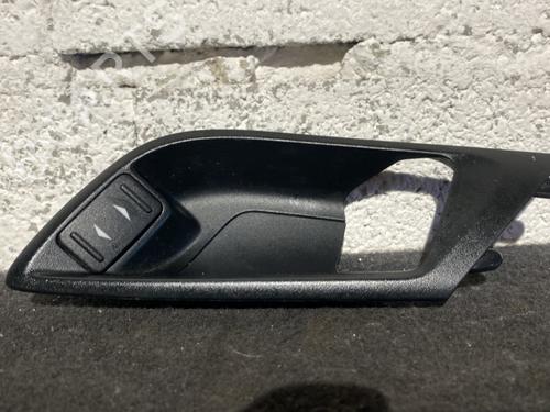 Used Left rear window switch FORD MONDEO IV (BA7) 2.0 TDCi (115 hp) 23796792